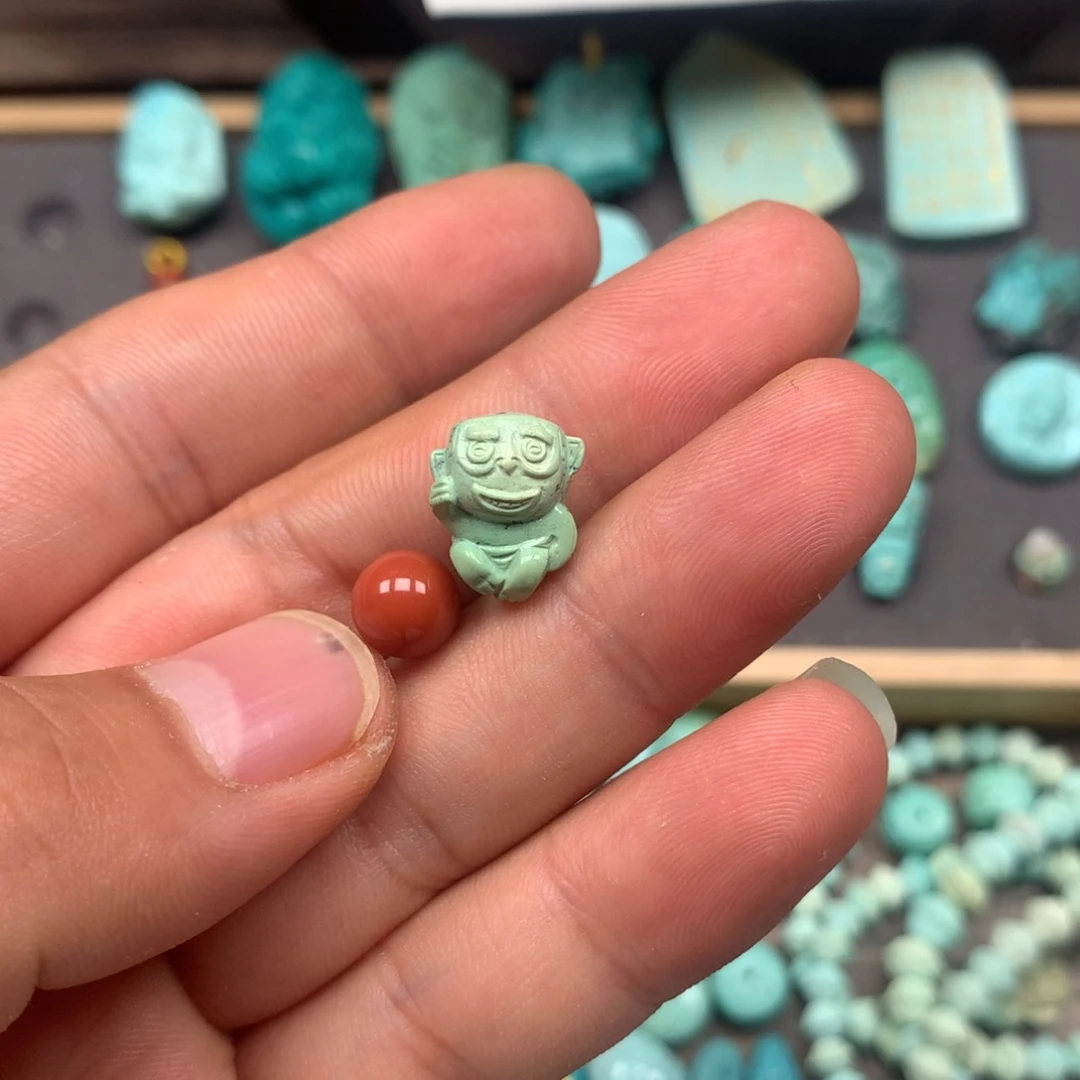 南红玛瑙雕刻未镶嵌