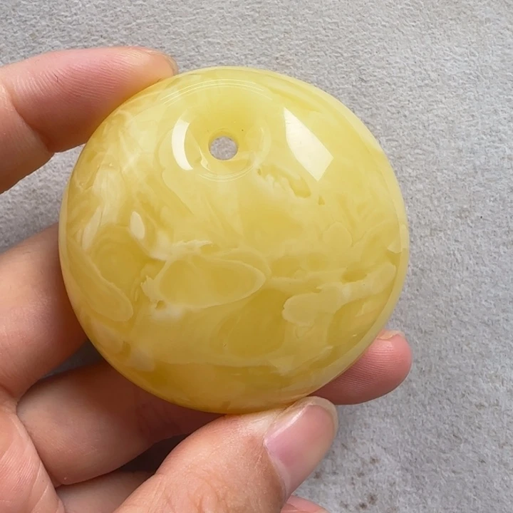 蜜蜡未镶嵌珠宝奇石