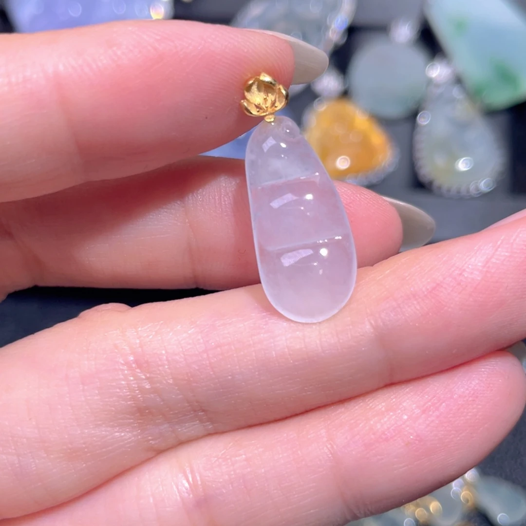 颈饰18K金镶嵌翡翠翡翠