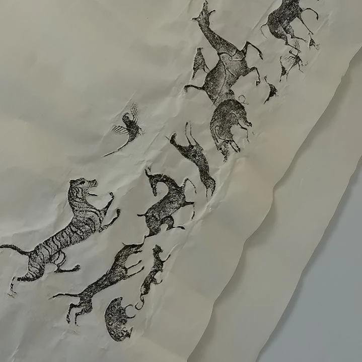 昌化石印石，动物世界拓片一张，尺寸四尺整纸