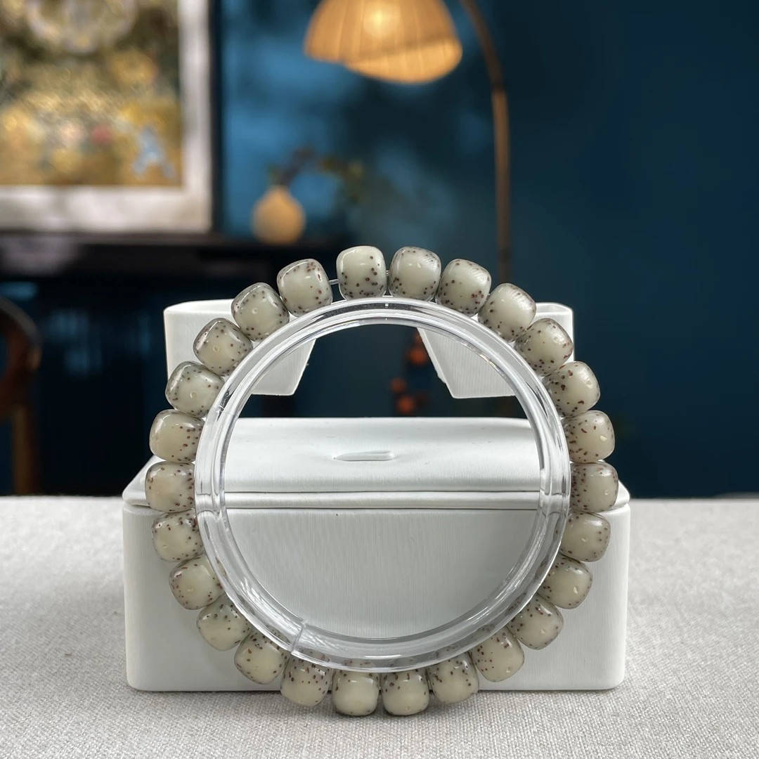 518《文星菩提》 原生态星月同枝果石玉料9x8mm 多样性发货