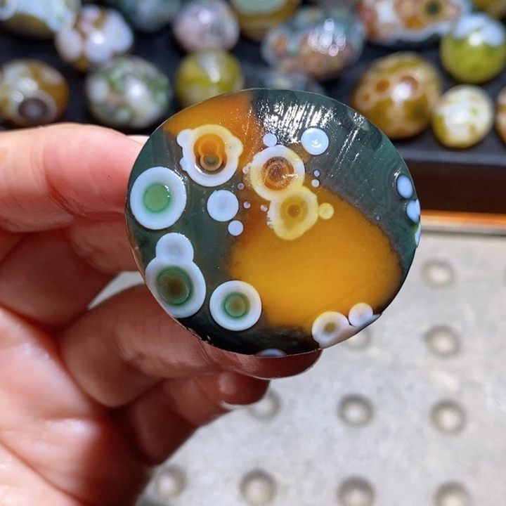 未镶嵌玛瑙/玉髓珠宝半成品135