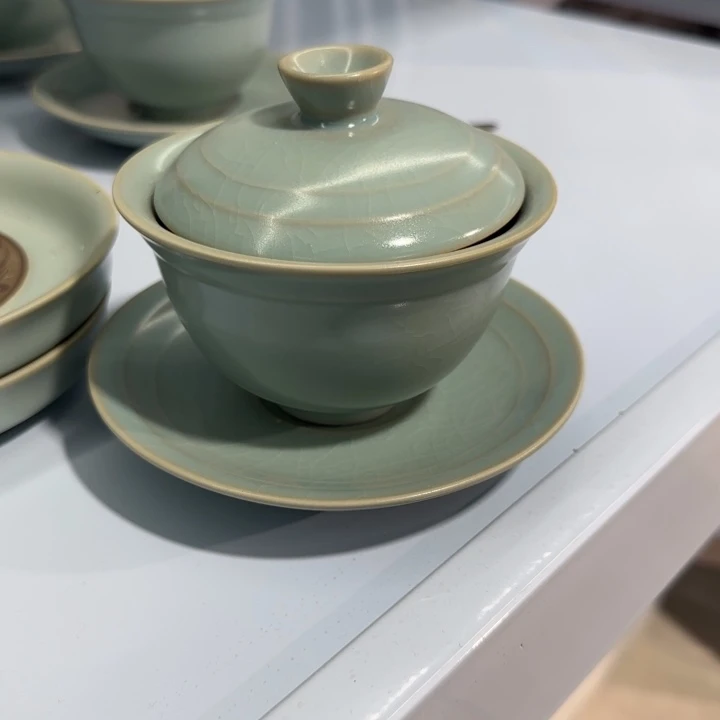 手工大瑕元宝盖碗