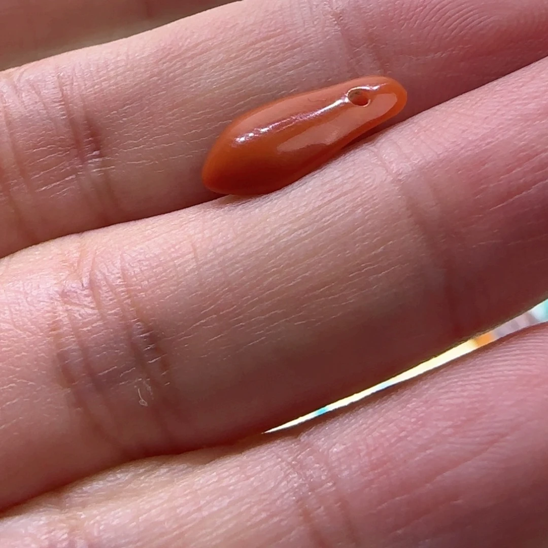 南红玛瑙配饰未镶嵌