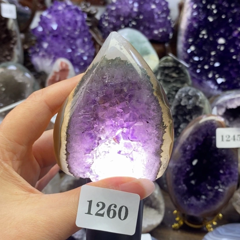 【闪购商品】未镶嵌大型摆件（非配饰）紫晶