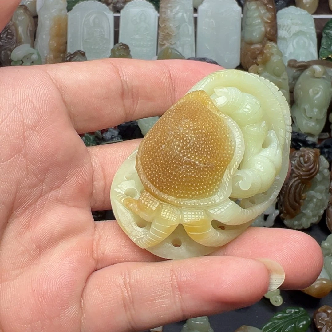 和田玉未镶嵌挂件