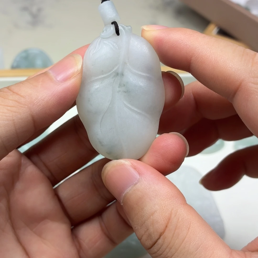 未镶嵌定制翡翠叶子