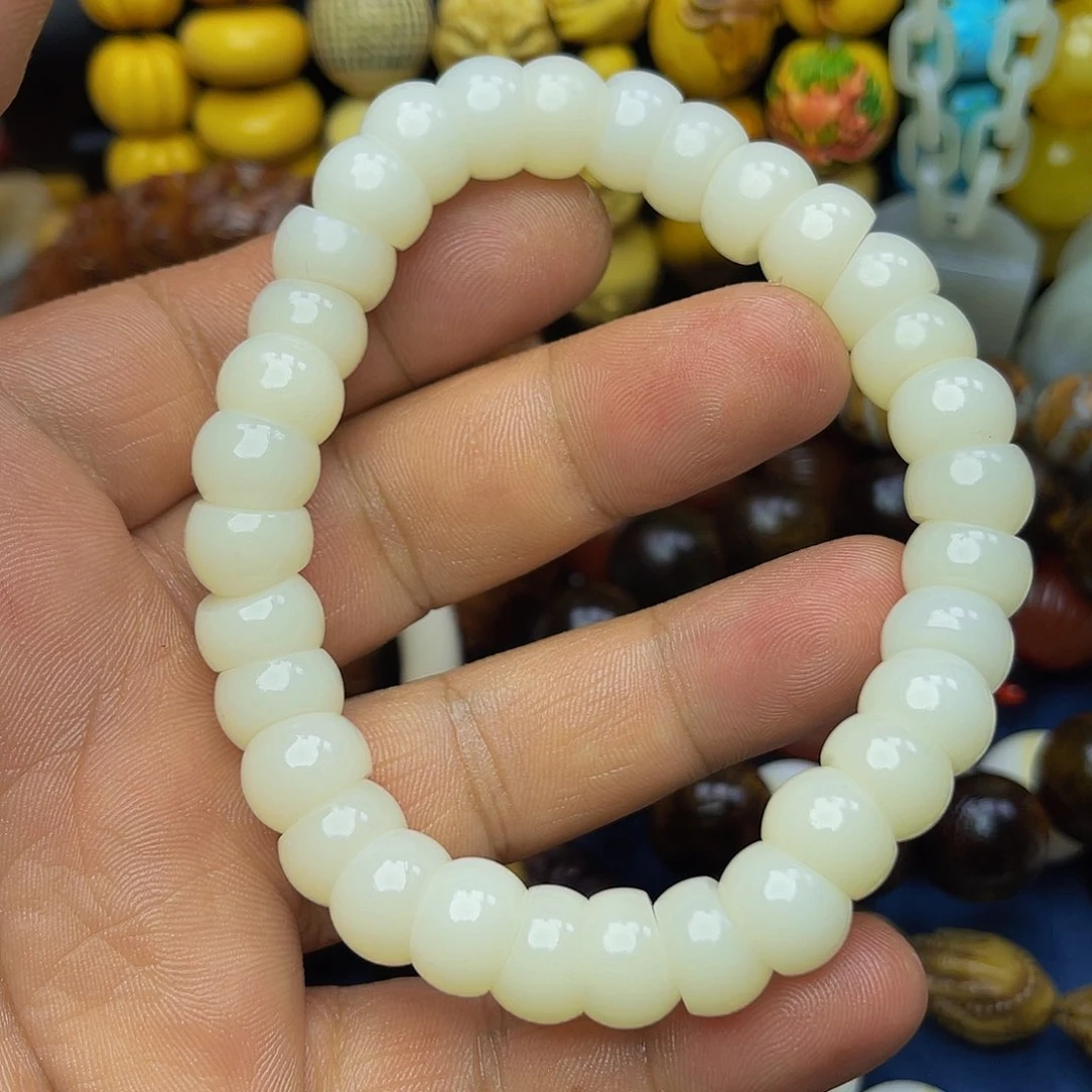 白玉菩提吊坠8866900999999999