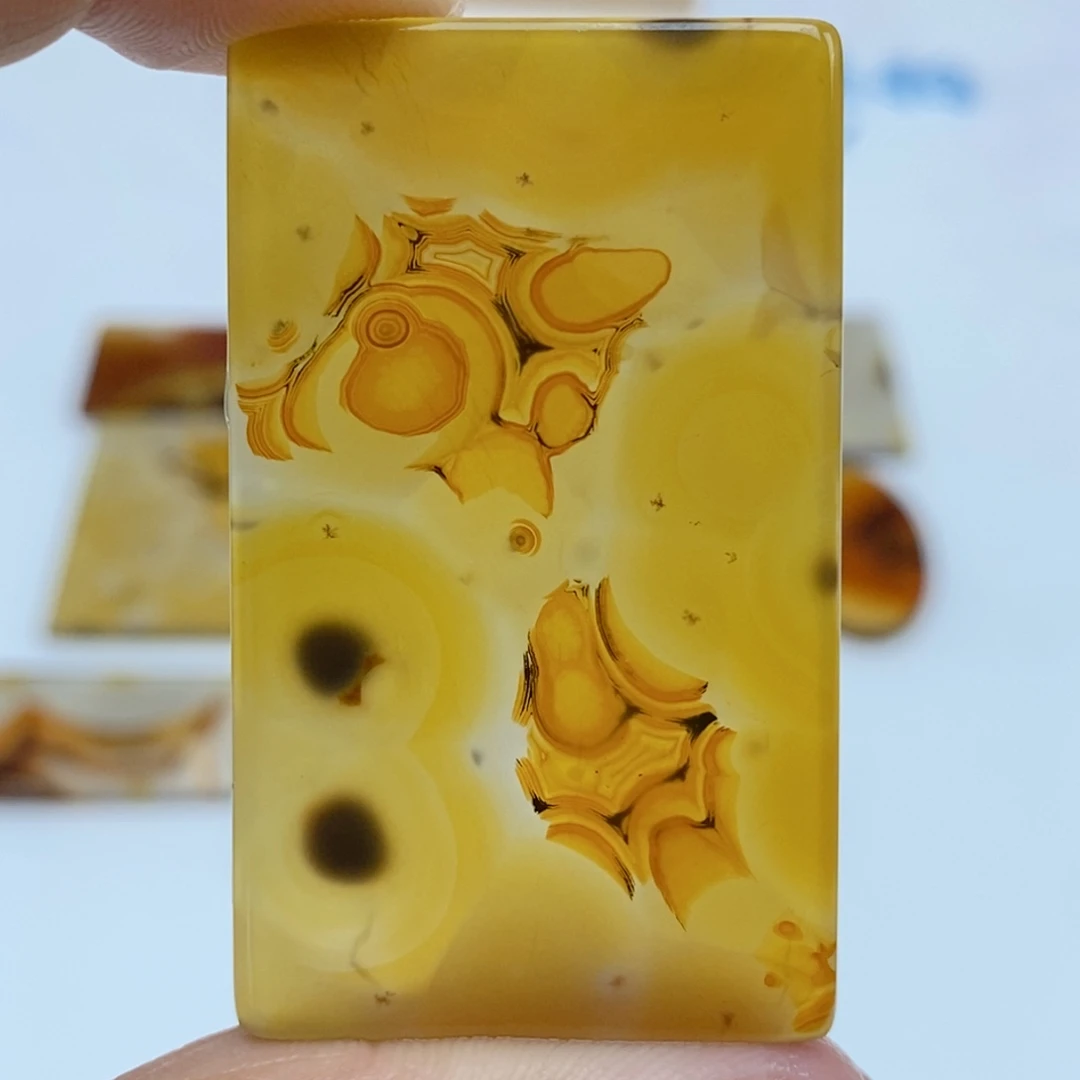 玛瑙/玉髓未镶嵌珠宝半成品