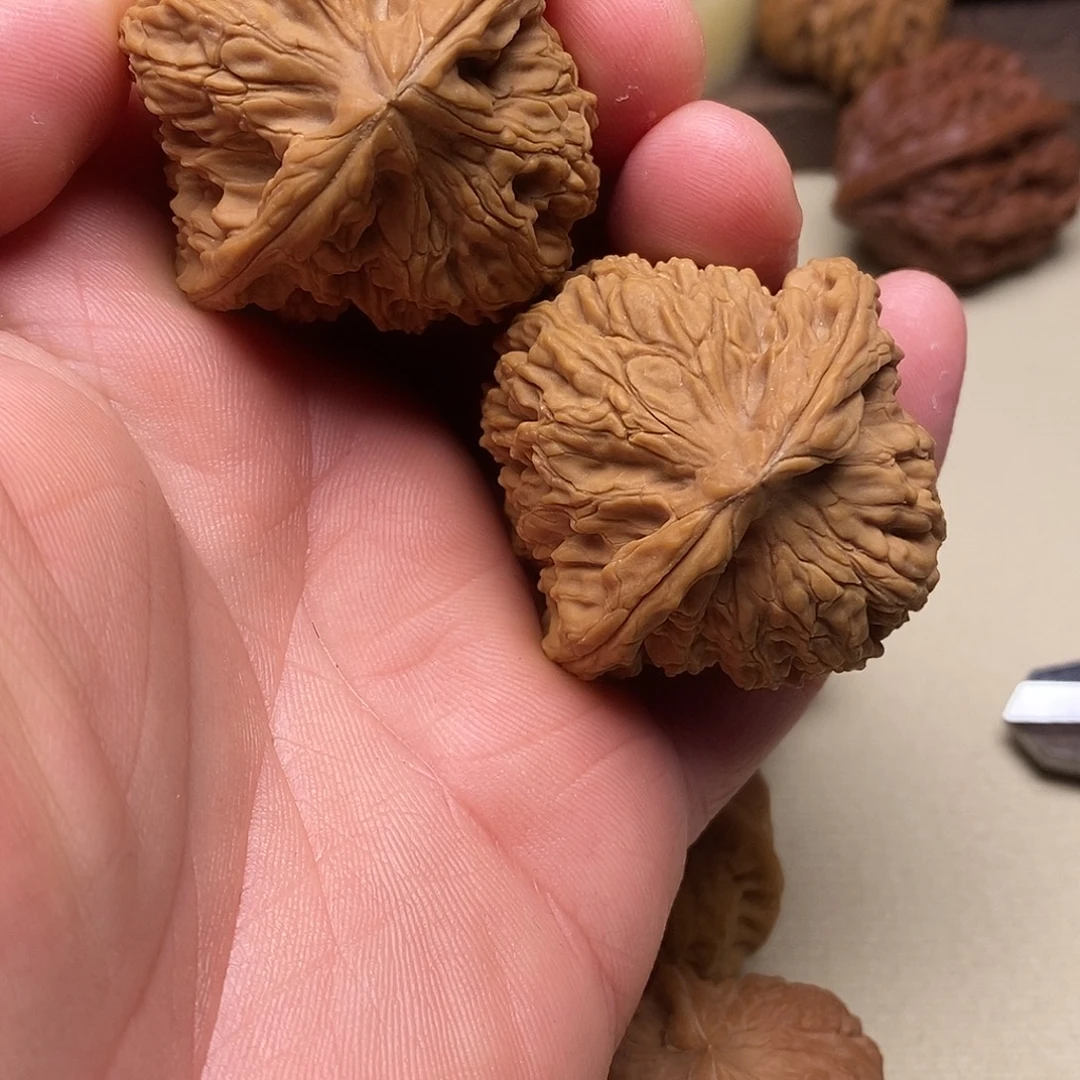 老***.把件文玩核桃球疆