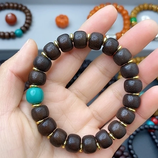 李***、11221112222223333336