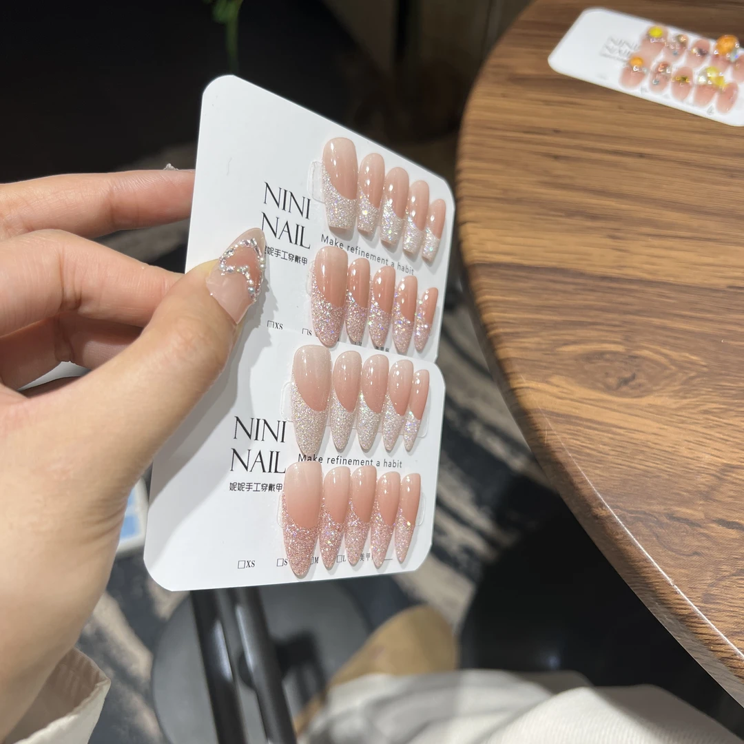NINI【银河絮语】默认AB爆闪碎钻粉工艺法式猫眼纯手工穿戴甲