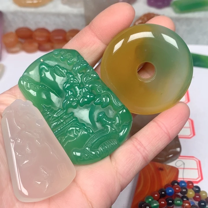 玛瑙/玉髓颈饰未镶嵌可**子