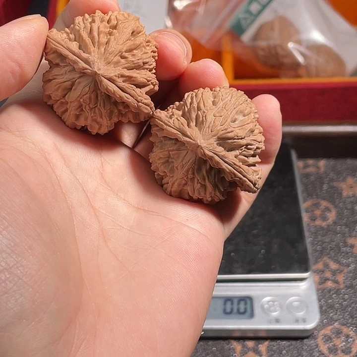 一***福把件核桃白狮子40