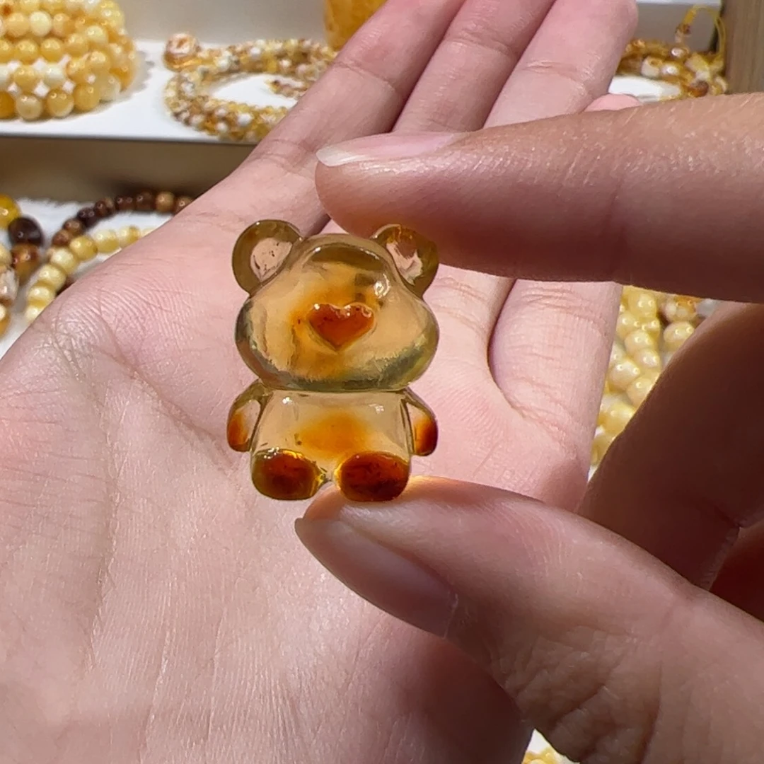 琥珀未镶嵌珠宝奇石沁色小熊