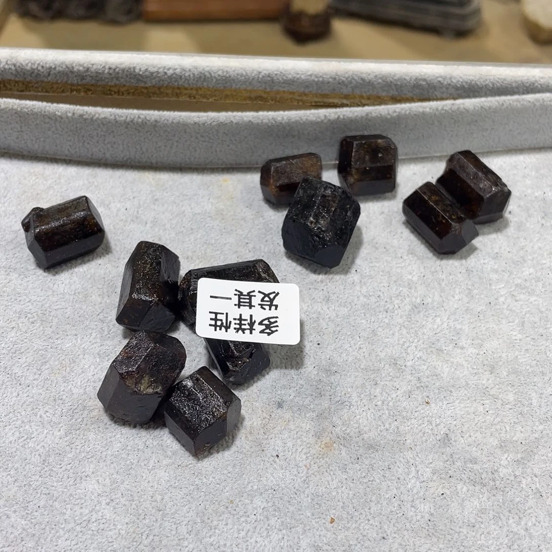 水晶摆件……未镶嵌25g