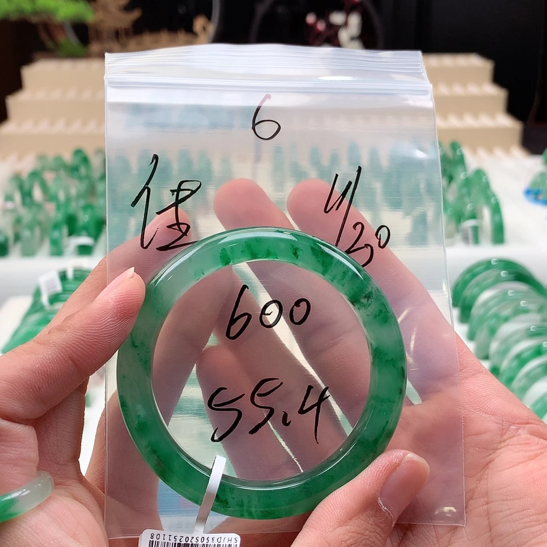 石英质玉（非洲翠）未镶嵌手镯55.4 6号