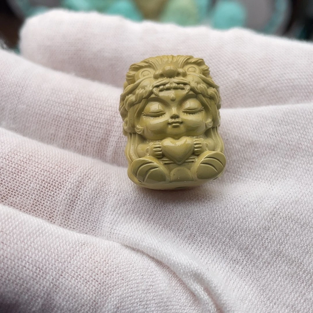 绿松石未镶嵌颈饰