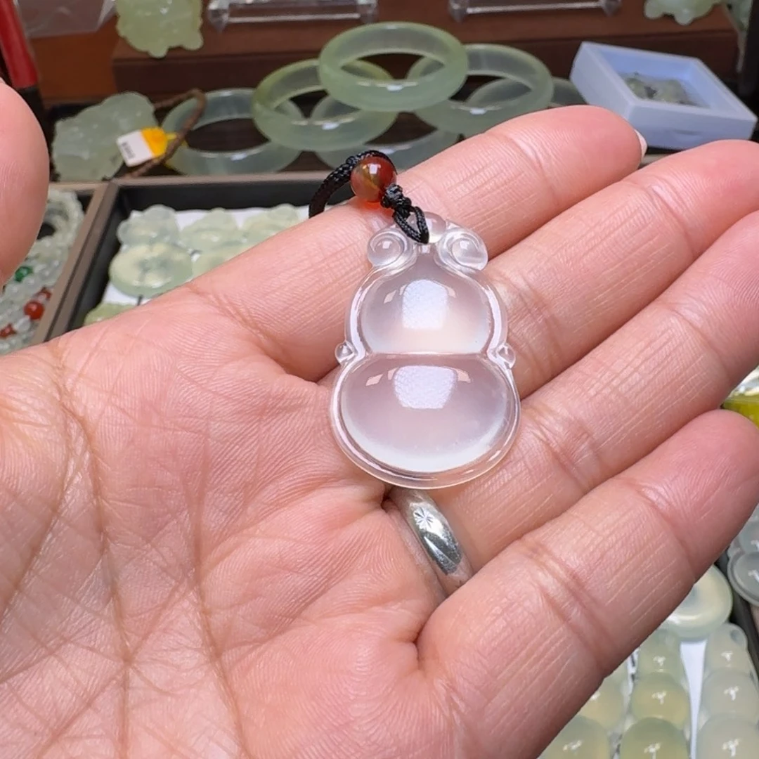 岫玉未镶嵌颈饰幻*天然岫玉精品葫芦