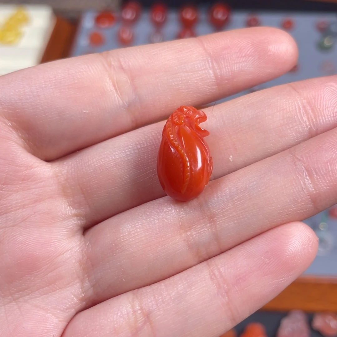 南红玛瑙钱袋子未镶嵌独****心