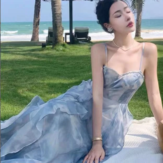 茶歇法式蓝色吊带连衣裙女夏季新款海边度假沙滩长裙日落仙女裙子