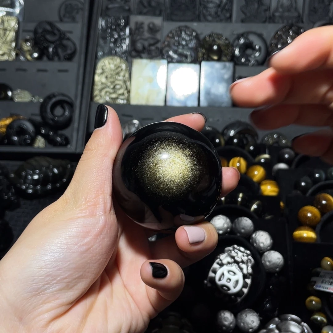 馒****黑曜岩未镶嵌珠宝奇石