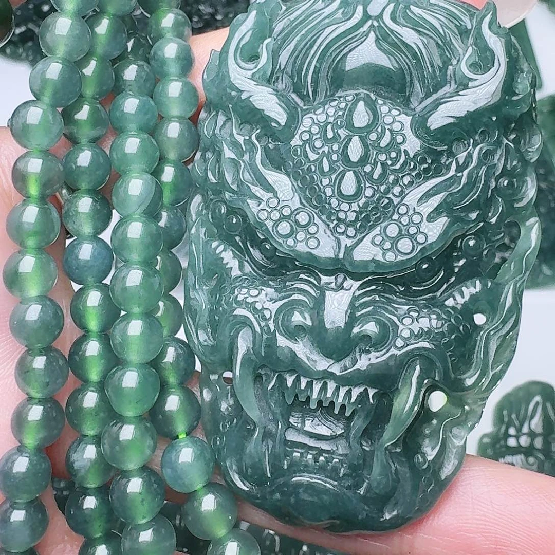 翡翠未镶嵌颈饰111