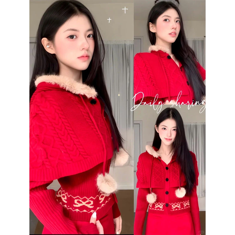 圣诞穿搭红色斗篷披肩针织衫女秋冬纽扣外套新年绞花毛衣百搭短裤
