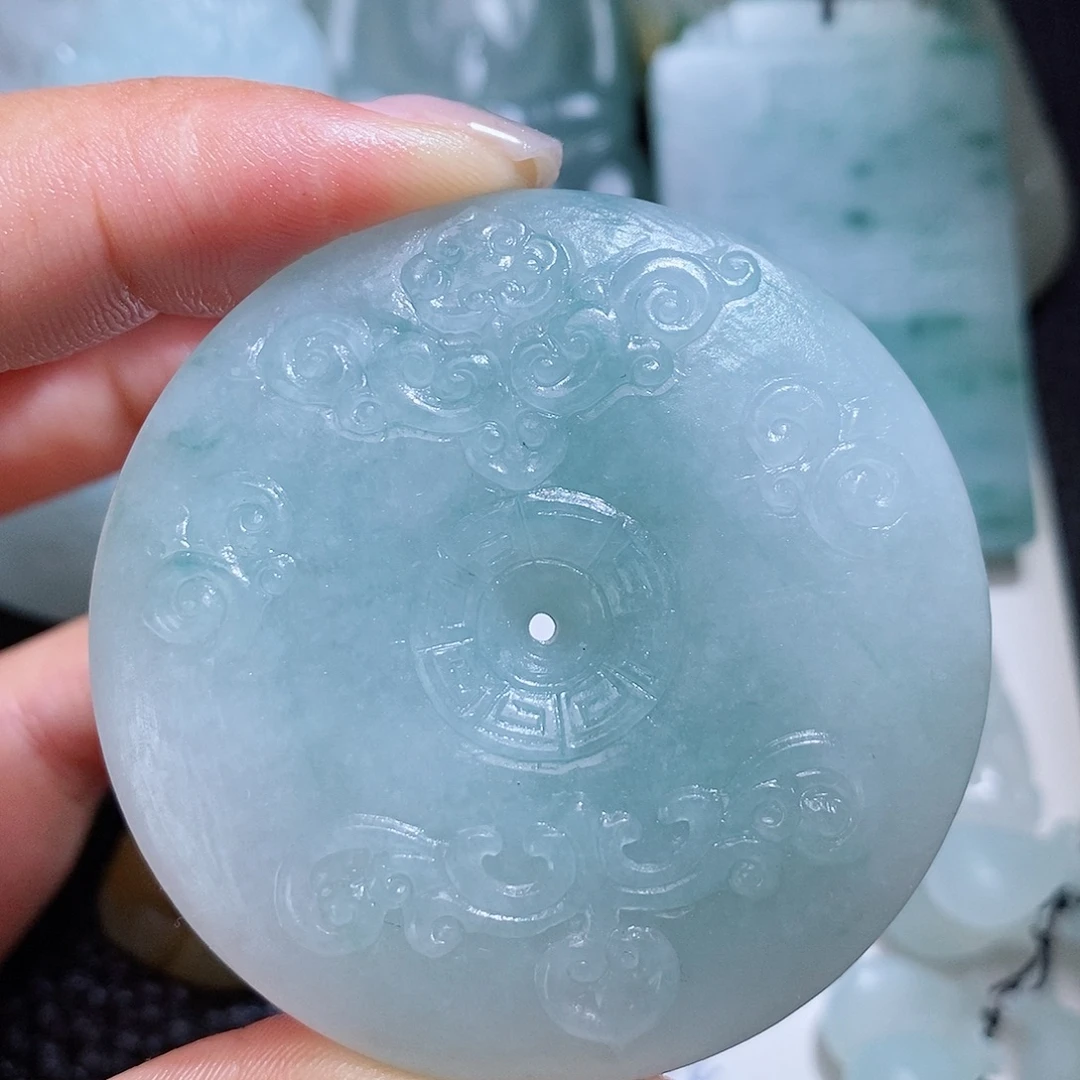 未镶嵌定制翡翠毛货付款后确认抛光