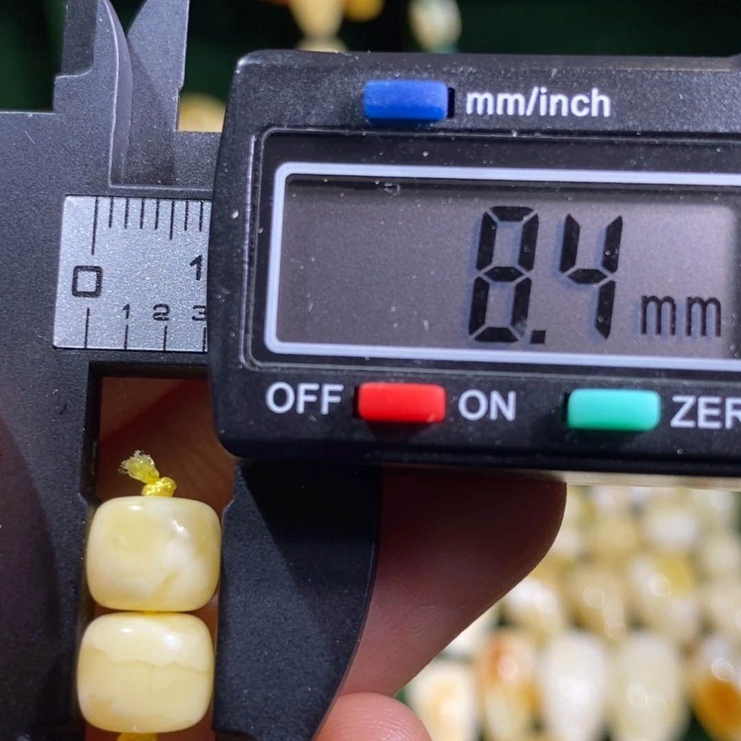 蜜蜡未镶嵌裸石配饰