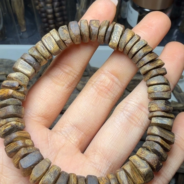 线香海南陆河树心片珠10克