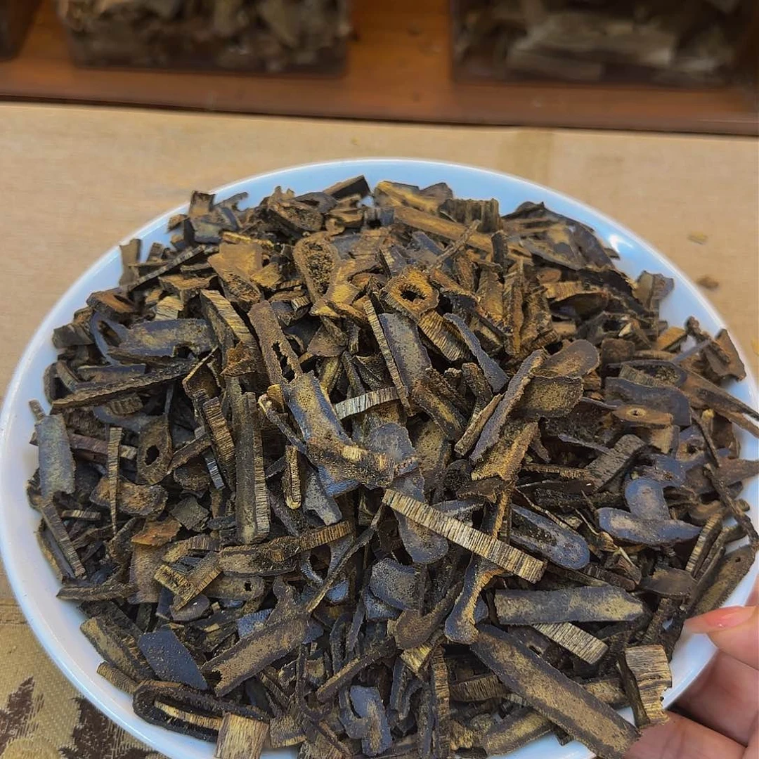 沉香沉香碎屑张勺子高油边角料100g