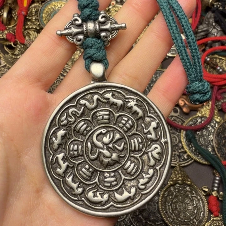 藏传文玩九宫如图