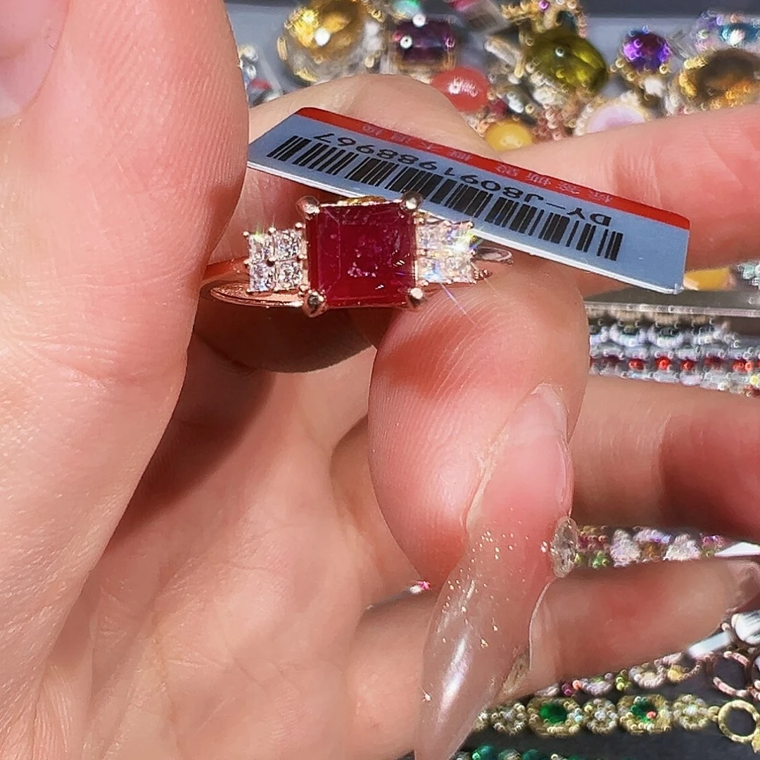 银S925镶嵌红宝石珠宝奇石