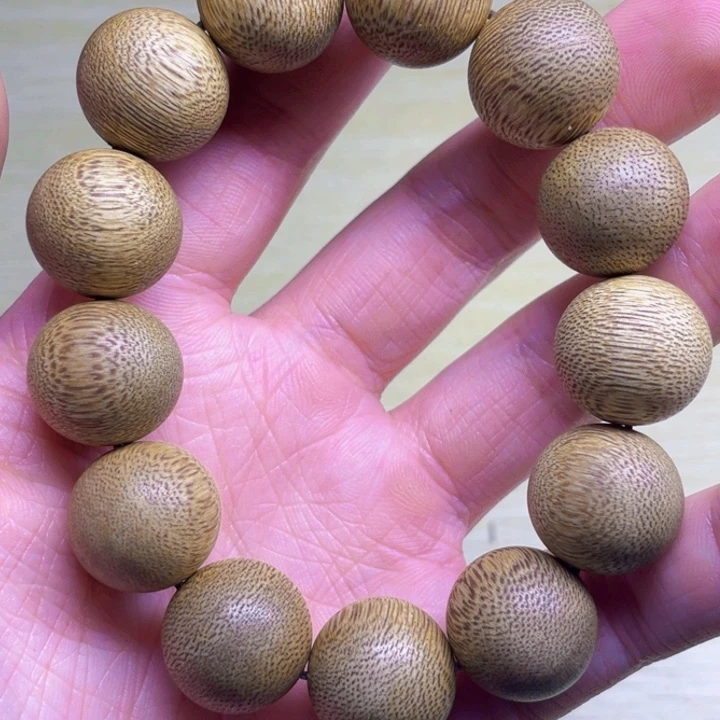 沉香沉香碎屑加里曼丹