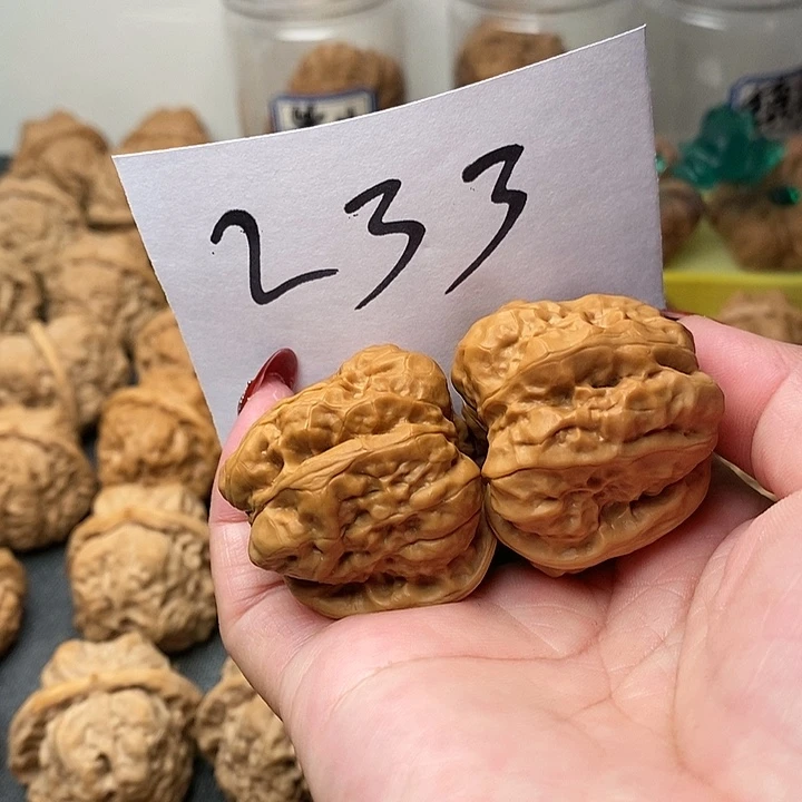 核桃蛤蟆39斤左右一个人