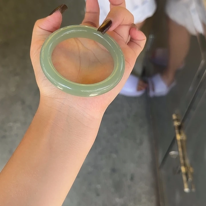 东陵石手镯未镶嵌