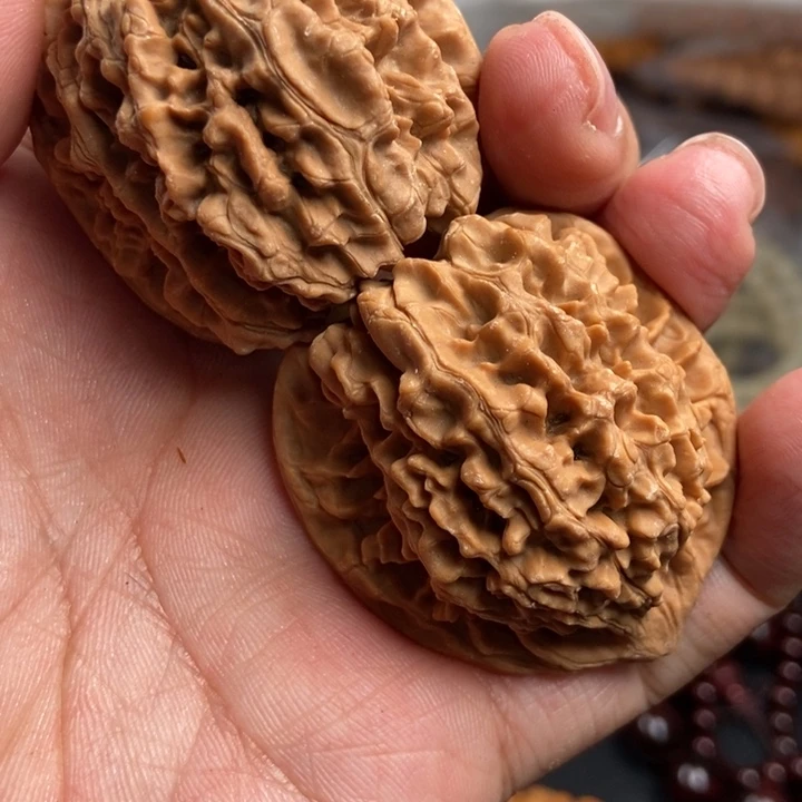 猴头核桃吊坠我们