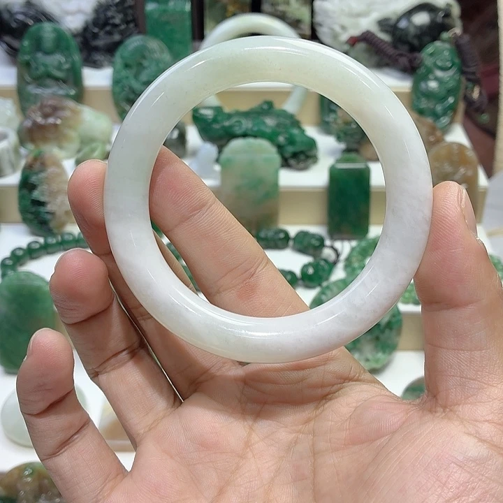 独山玉未镶嵌手镯59.5圈口