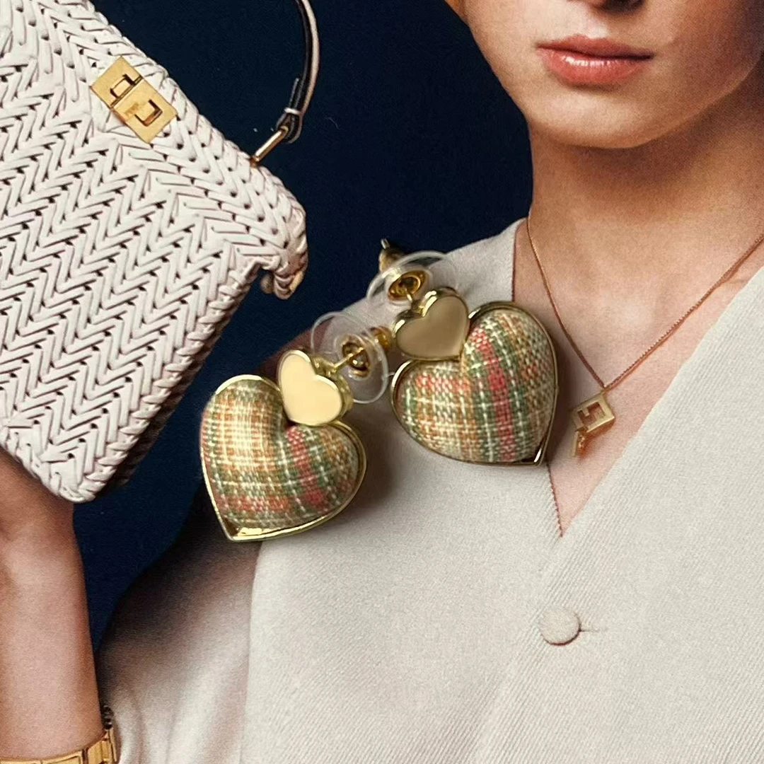 精美耳环条纹爱心.孤品耳环不退不换