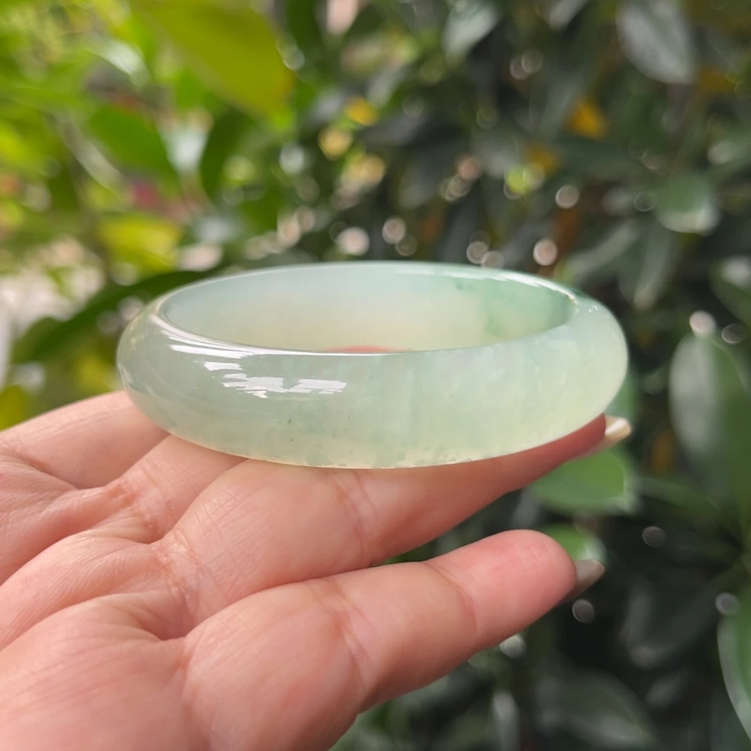 翡翠未镶嵌手镯55.5贵妃