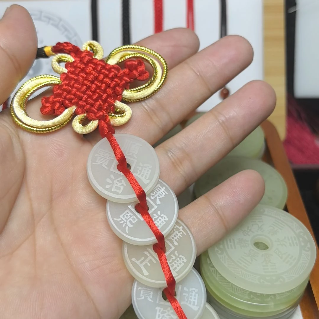 未镶嵌蛇纹石玉颈饰