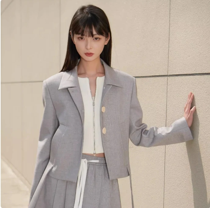 WANYIFANG 短款夹克外套 74431163