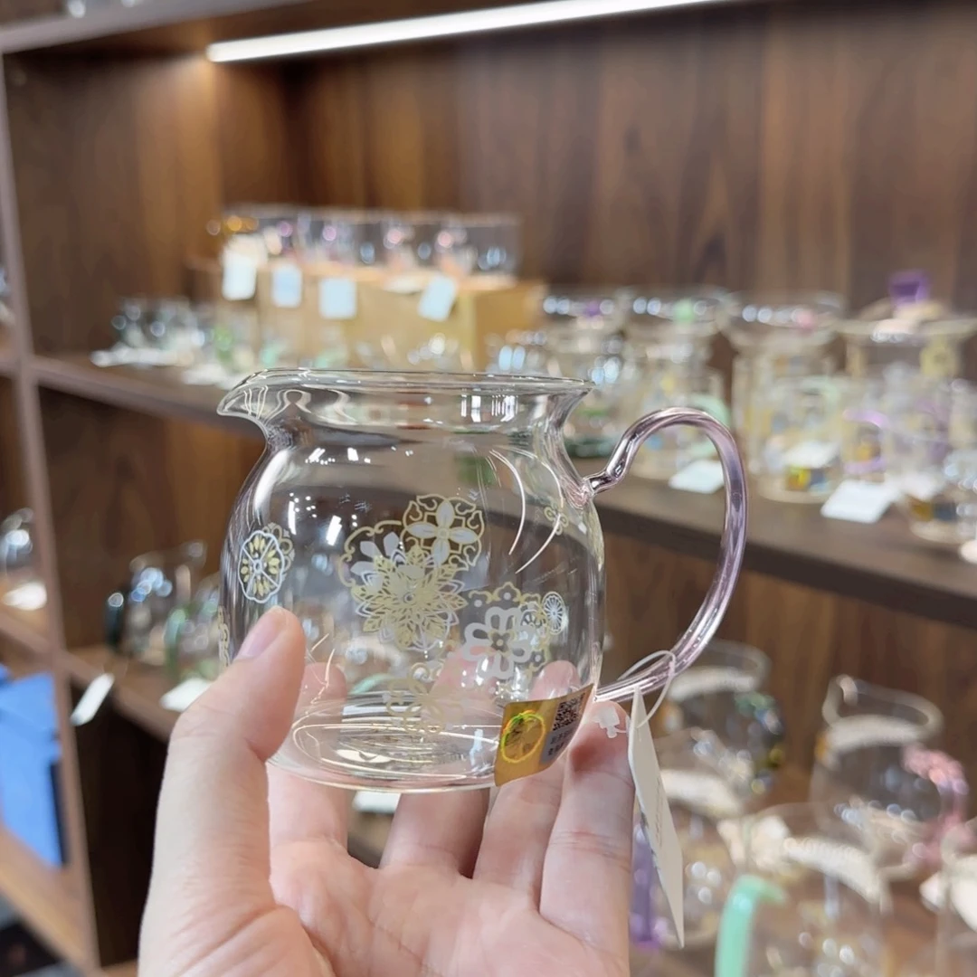 禾器皮球花美满浅粉色