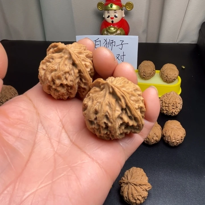 琳***轩桃核吊坠苹果园39