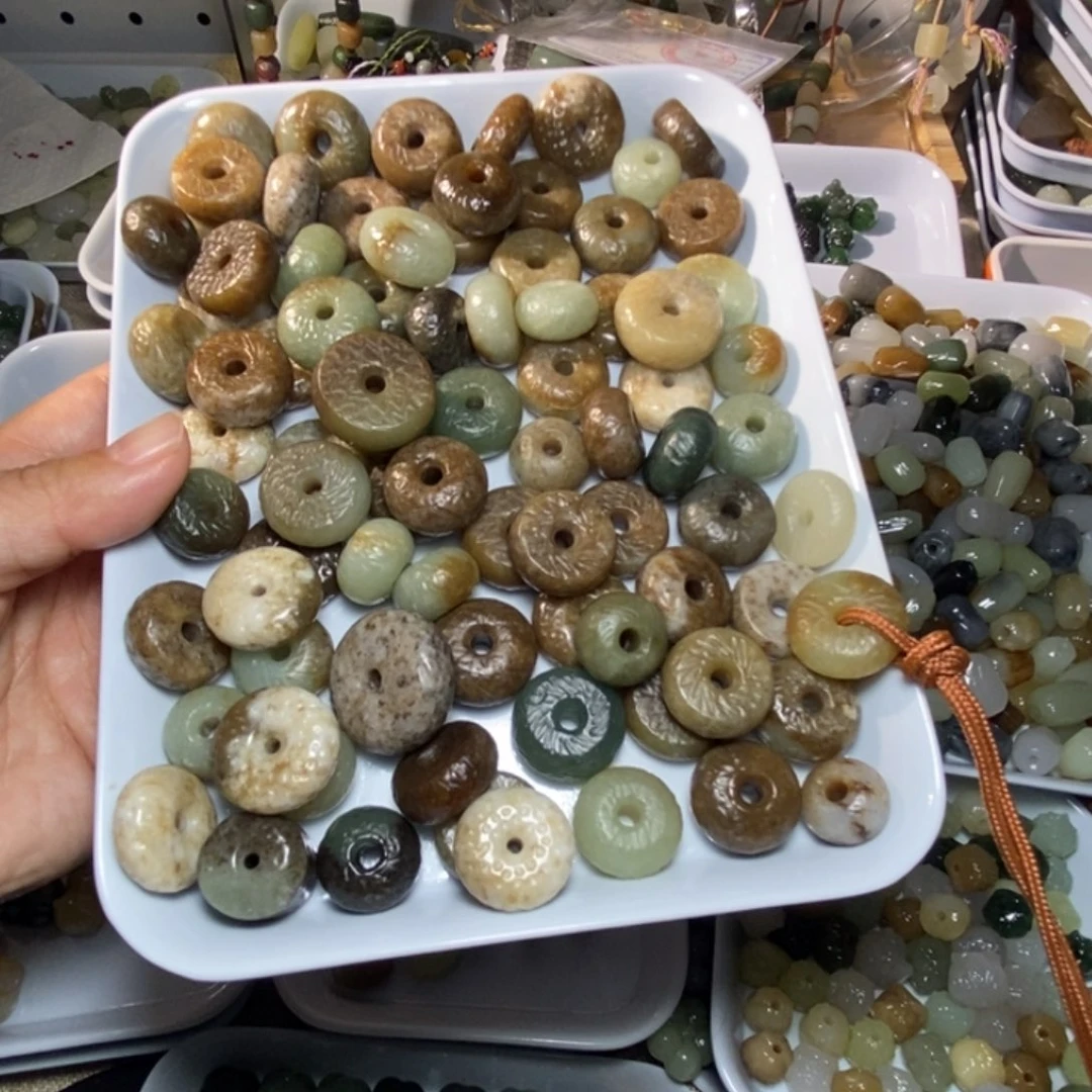 和田玉未镶嵌手链微瑕发5