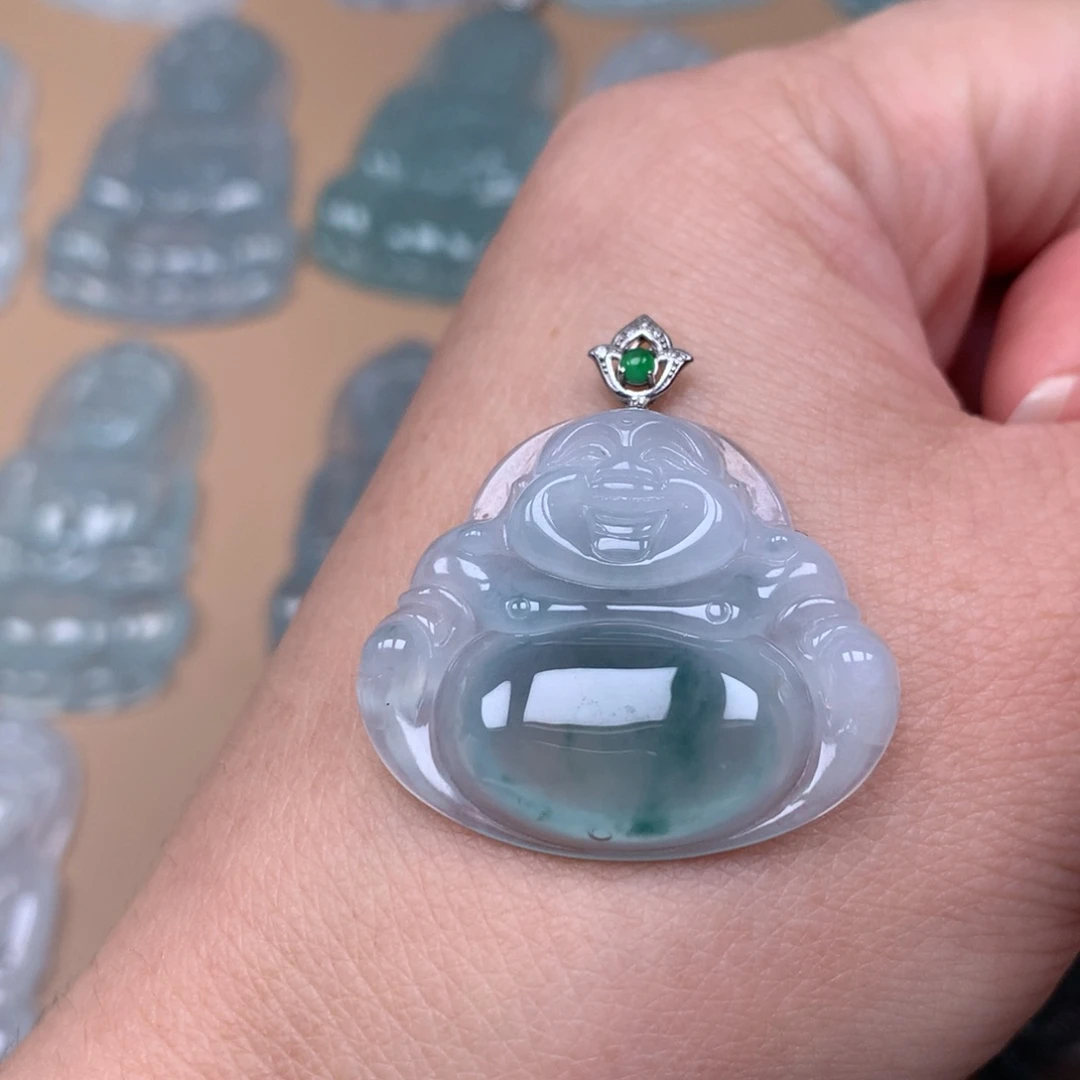 翡翠18K金镶嵌颈饰缅甸翡翠A货