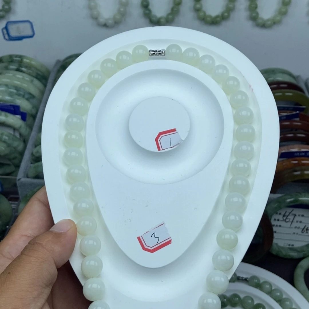 未镶嵌蛇纹石玉手链