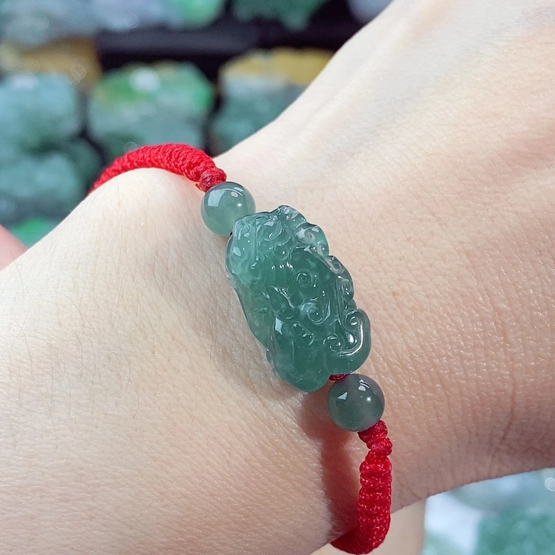 颈饰未镶嵌翡翠天然