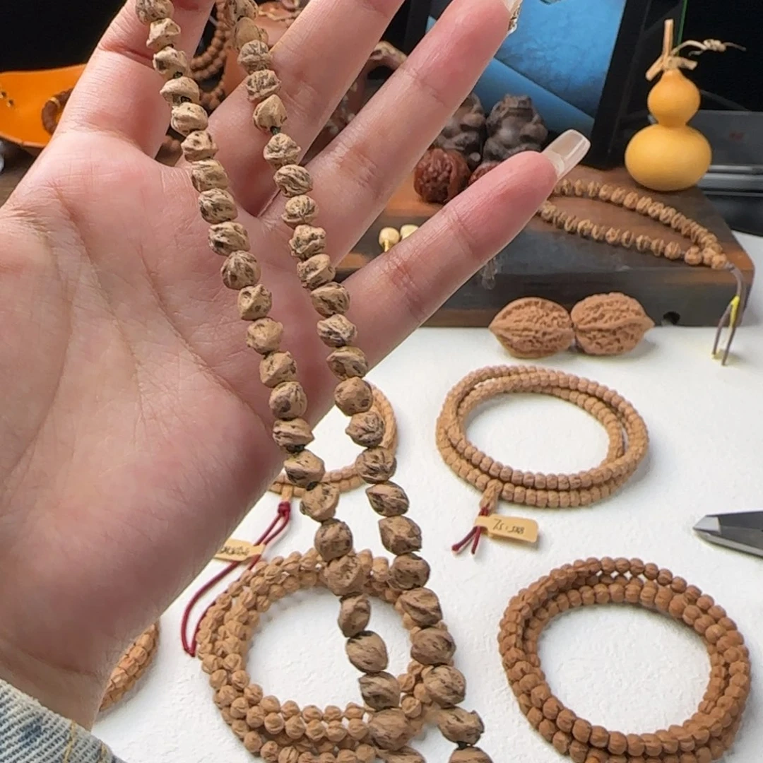 吊坠柏香籽/百香籽蛇骨手持